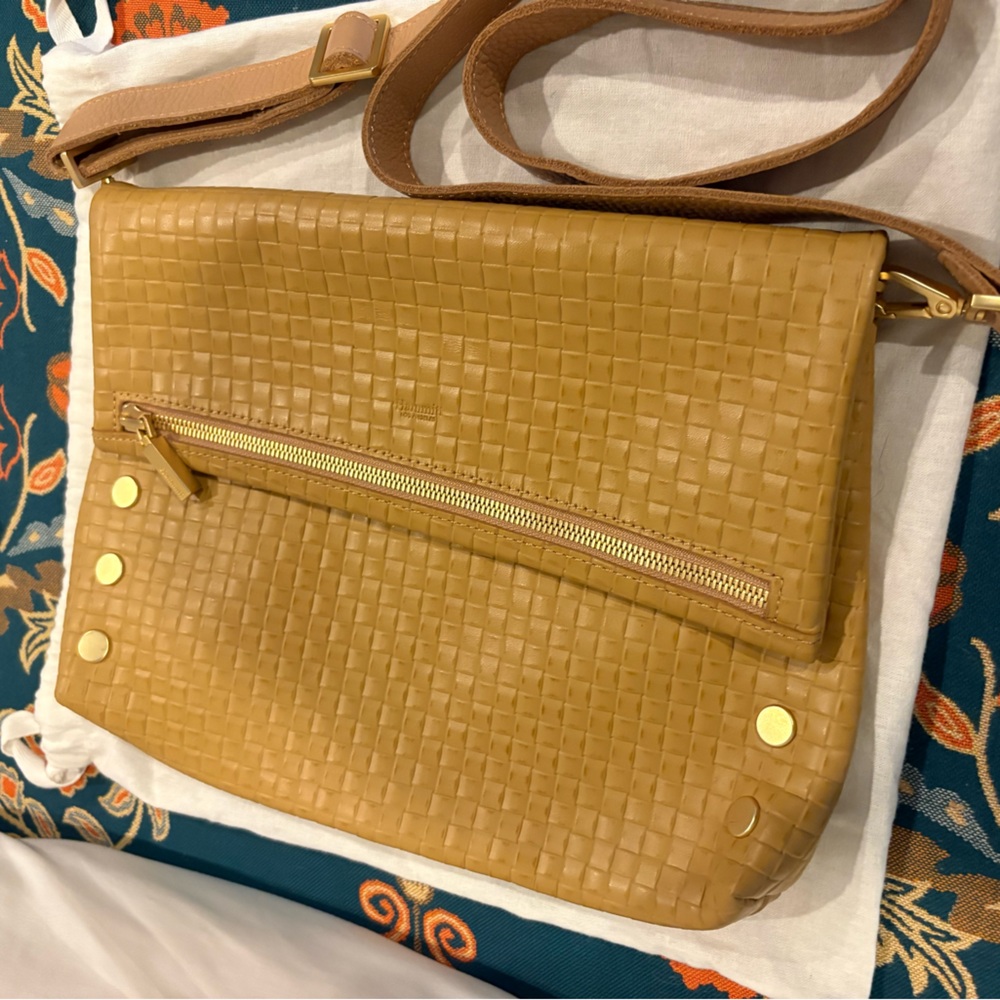 Hammitt Medium VIP in Toast Tan weave with gold hardware